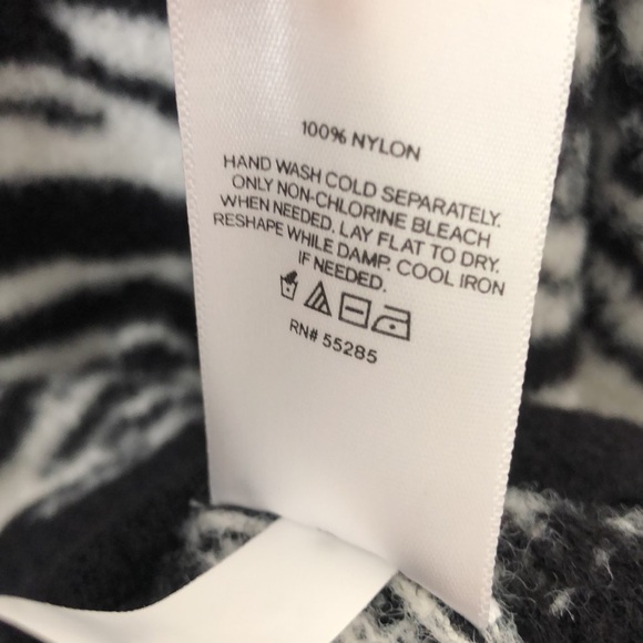 Zebra Stripe Puff Shoulder Sweater - Picture 4 of 4